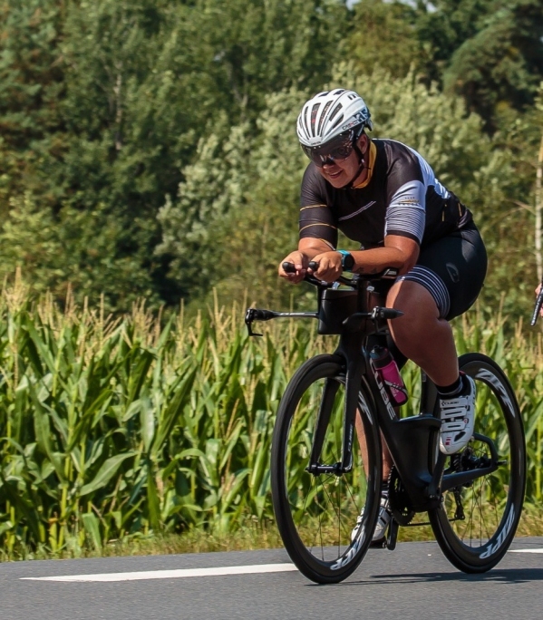 Stephanie Schüler auf dem Fahrrad